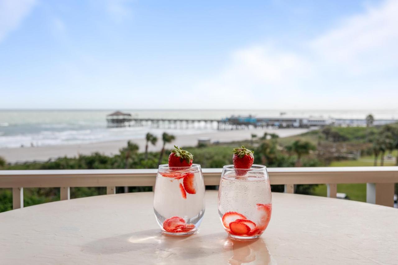 Cocoa Beach Towers Екстер'єр фото