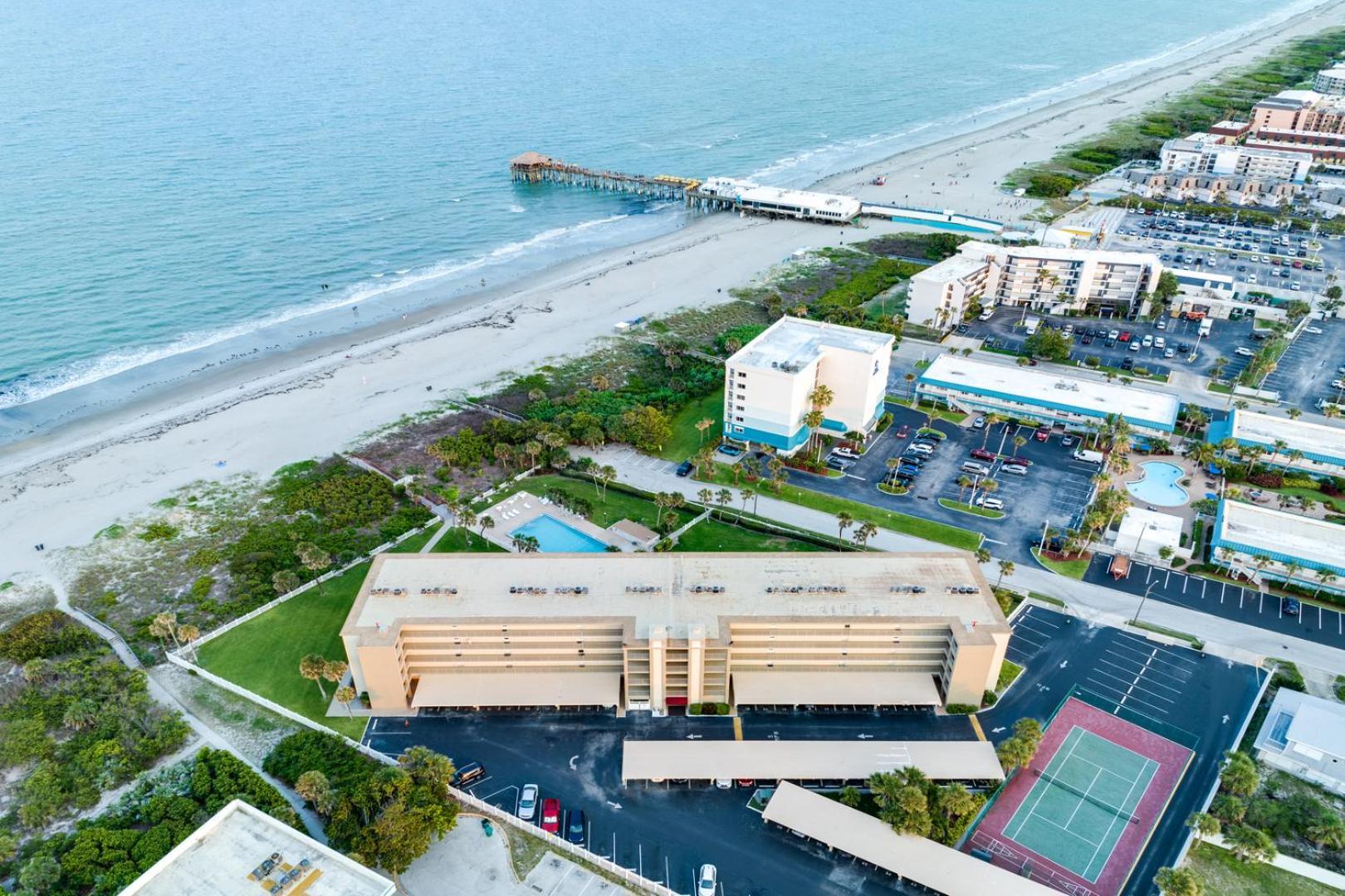Cocoa Beach Towers Екстер'єр фото